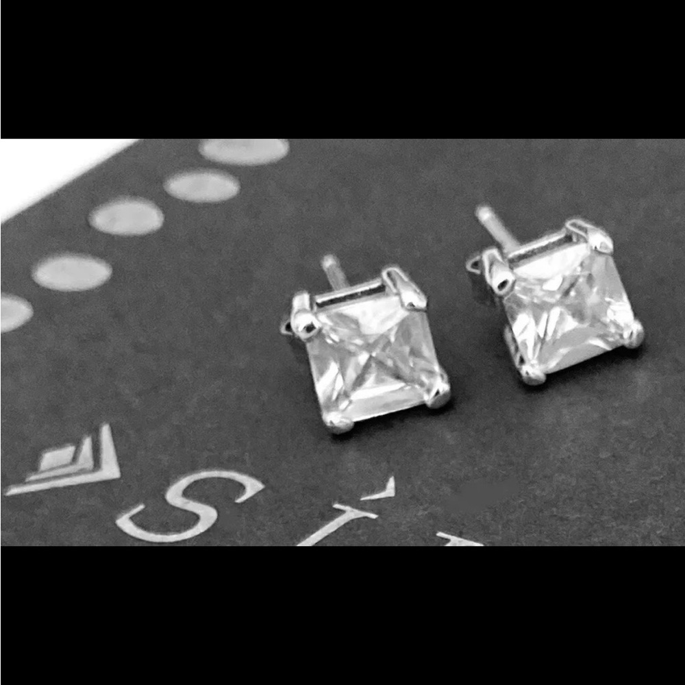 Silpada Vintage RARE Sterling Silver Princess Cut “NOBLE” CZ Post Earrings - Picture 3 of 6